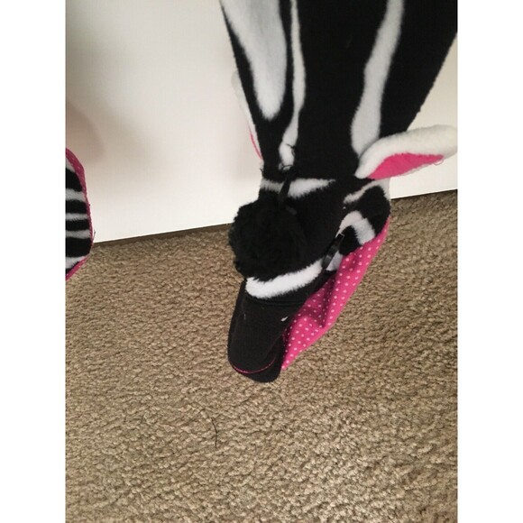 Nick & Nora Adult Zebra Print Footed Pajamas Jumpsuit Sleep 1pc Size Medium - Picture 2 of 9